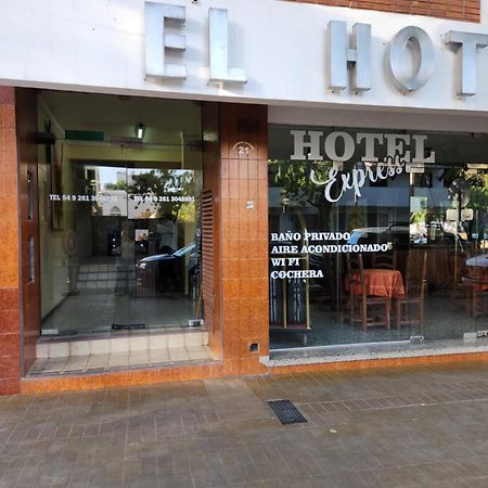 Hotel Express Mendoza Exterior foto